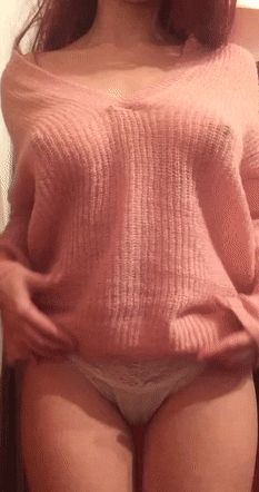 Young Thang Flashes Some Killer Melons picture 1 of 1