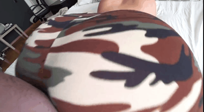 Blonde Booty Bangin' picture 1 of 1
