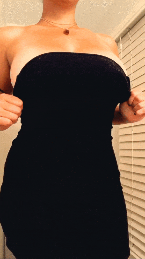 Bouncy Youthful Jugs Galore picture 1 of 1