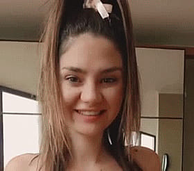 Smokin' Hot Babe Gets Nasty'