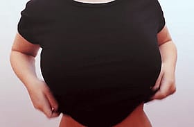 Black Tee Tease & Those Juggs'
